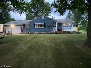7036 Manor Dr, Elyria, OH 44035 photo 2