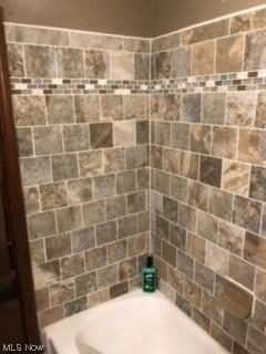 7036 Manor Dr, Elyria, OH 44035 photo 21