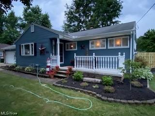 7036 Manor Dr, Elyria, OH 44035 photo 3