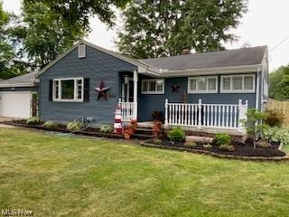 7036 Manor Dr, Elyria, OH 44035 photo 1