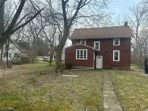 6142 Lucas Ave, Ashtabula, OH 44004 photo 4