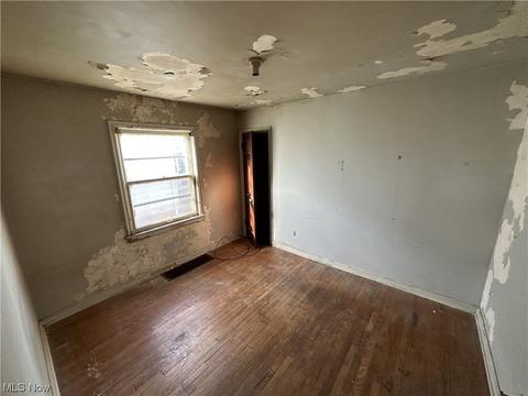 44 E 221st St, Euclid, OH 44123 photo 10