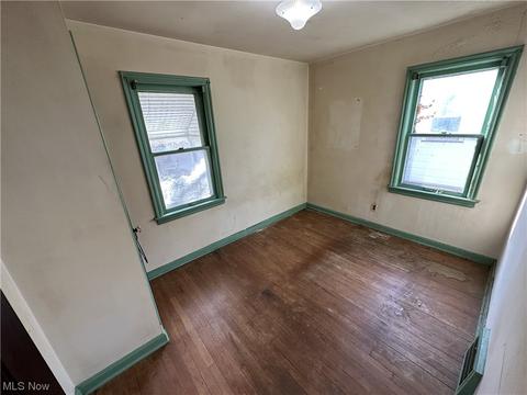 44 E 221st St, Euclid, OH 44123 photo 9