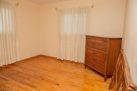 725 E 260th St, Euclid, OH 44132 photo 15