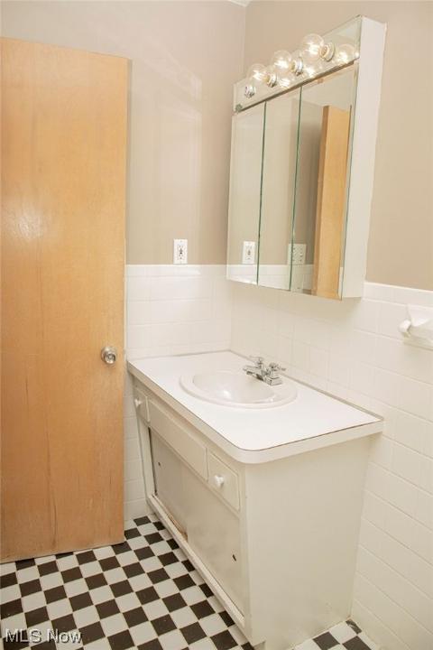 725 E 260th St, Euclid, OH 44132 photo 21