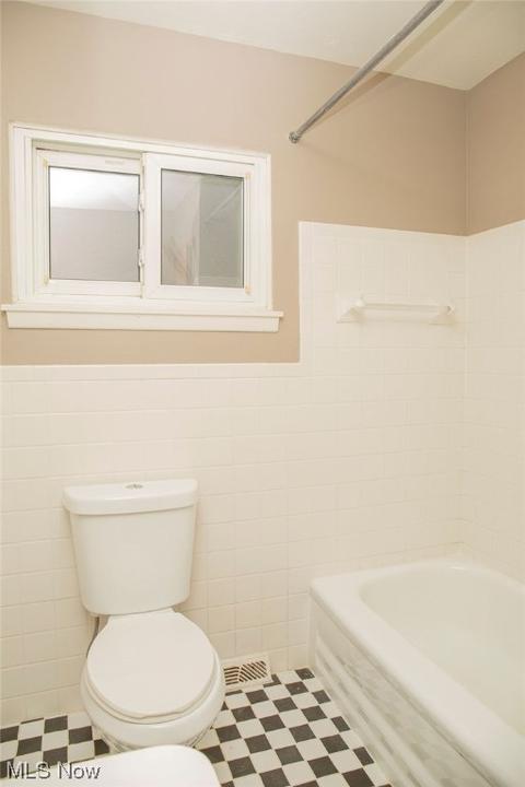 725 E 260th St, Euclid, OH 44132 photo 22