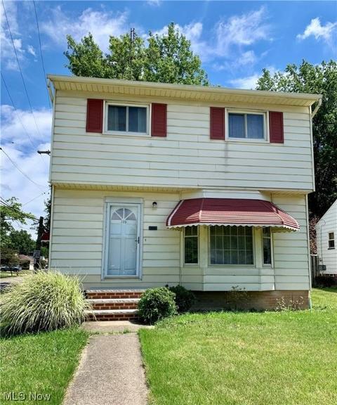 725 E 260th St, Euclid, OH 44132 photo 1