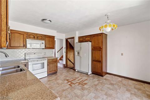 4622 Commodore Dr, Stow, OH 44224 photo 10