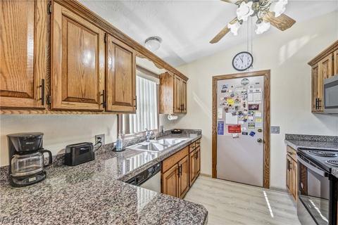 581 Georgetown Ave, Elyria, OH 44035 photo 10