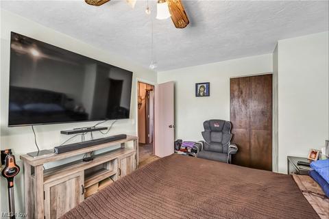 581 Georgetown Ave, Elyria, OH 44035 photo 23