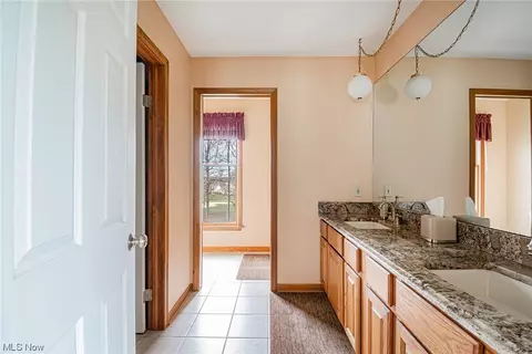 229 Clingan Rd, Struthers, OH 44471 photo 23