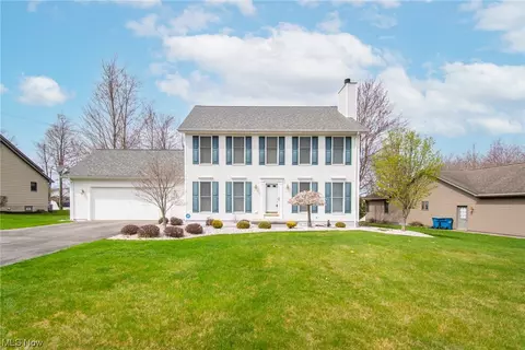 229 Clingan Rd, Struthers, OH 44471 photo 1