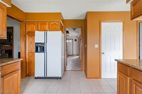 229 Clingan Rd, Struthers, OH 44471 photo 11