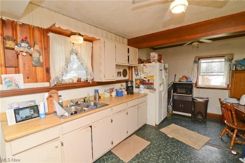 372 Creed St, Struthers, OH 44471 photo 9
