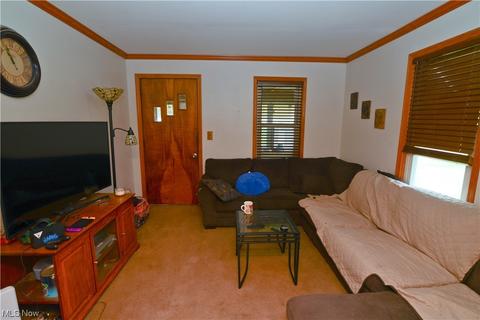372 Creed St, Struthers, OH 44471 photo 6