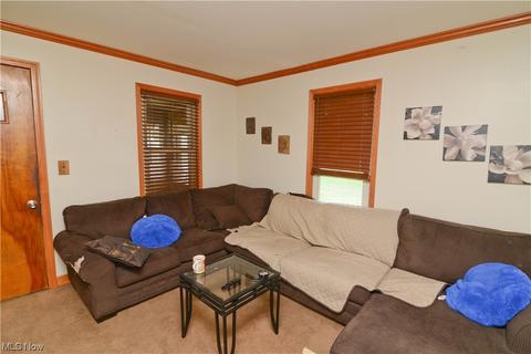 372 Creed St, Struthers, OH 44471 photo 5