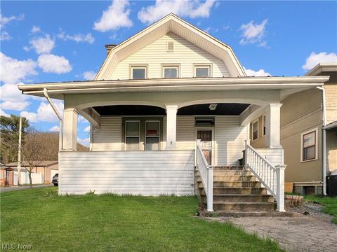 4 Park Ave, Beech Bottom, WV 26030 photo 2