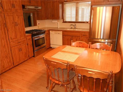 2181 Rockefeller Rd, Wickliffe, OH 44092 photo 14