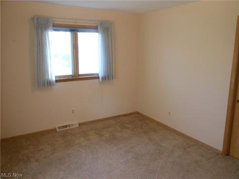 2181 Rockefeller Rd, Wickliffe, OH 44092 photo 24