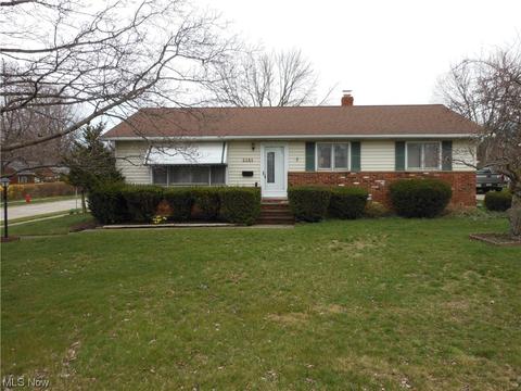 2181 Rockefeller Rd, Wickliffe, OH 44092 photo 1