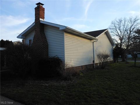 2181 Rockefeller Rd, Wickliffe, OH 44092 photo 13