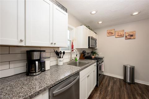 31 Woolf Ave, Akron, OH 44312 photo 5