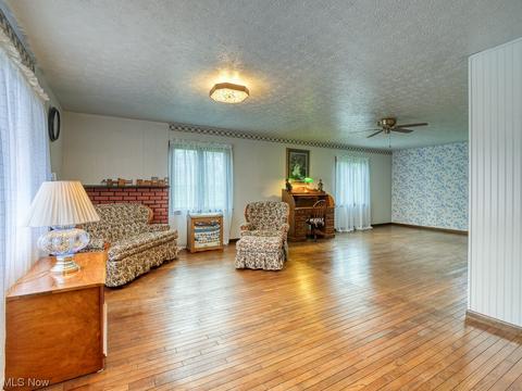 8306 Wright Rd, Broadview Heights, OH 44147 photo 18