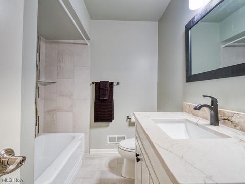 8306 Wright Rd, Broadview Heights, OH 44147 photo 14