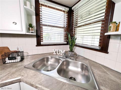 4746 Euclid Blvd, Youngstown, OH 44512 photo 12