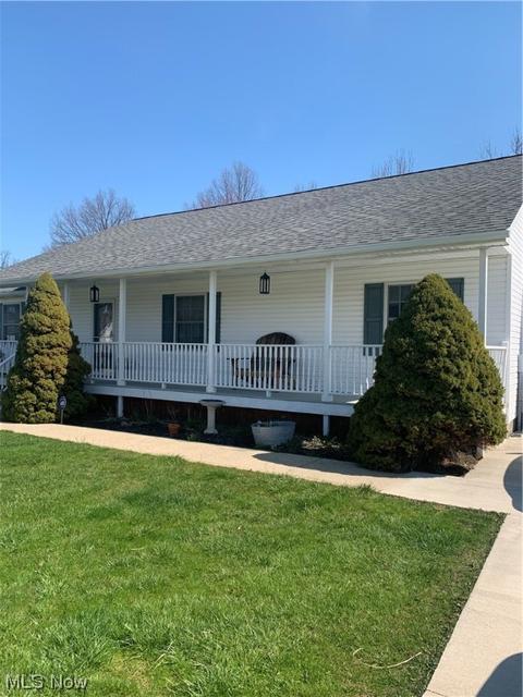 5380 Savannah Dr, Ashtabula, OH 44004 photo 2