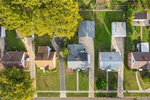 745 E 256th St, Euclid, OH 44132 photo 25