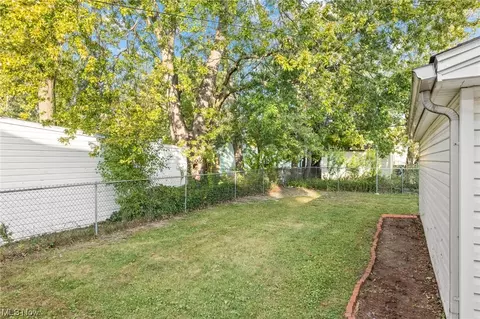 745 E 256th St, Euclid, OH 44132 photo 30