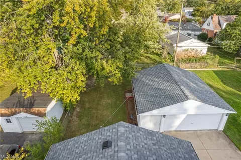 745 E 256th St, Euclid, OH 44132 photo 24