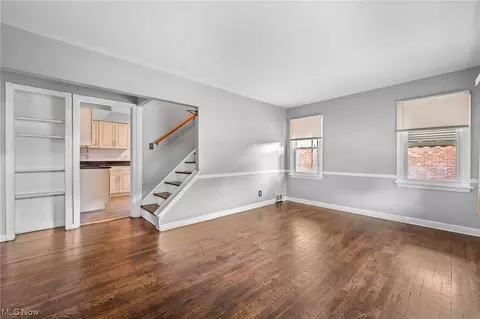 745 E 256th St, Euclid, OH 44132 photo 5