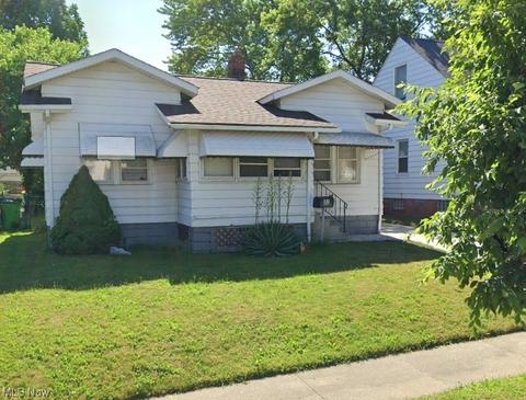 853 E 230th St, Euclid, OH 44123 photo 1