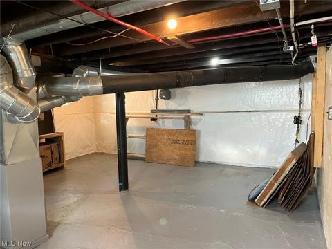 853 E 230th St, Euclid, OH 44123 photo 16