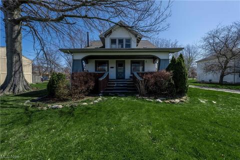 1324 Abbe Rd S, Elyria, OH 44035 photo 1