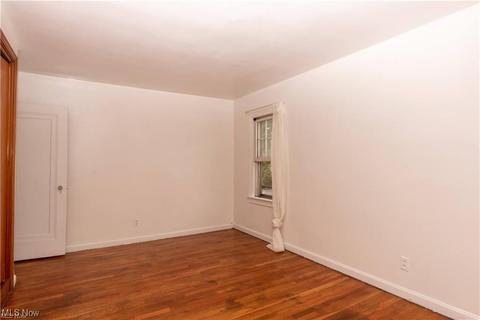 254 E 210th St, Euclid, OH 44123 photo 12