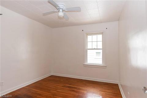 254 E 210th St, Euclid, OH 44123 photo 11