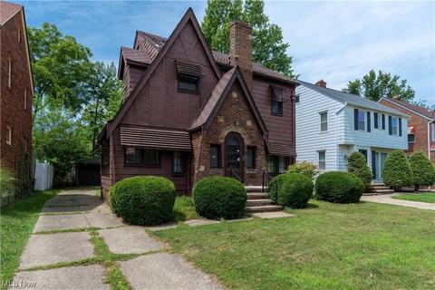 254 E 210th St, Euclid, OH 44123 photo 2