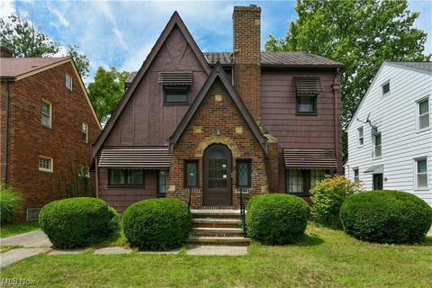 254 E 210th St, Euclid, OH 44123 photo 1