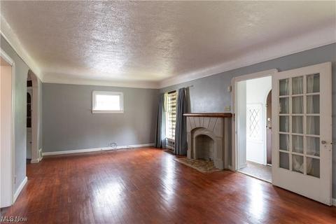 254 E 210th St, Euclid, OH 44123 photo 6