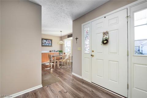 201 Westminster Way, Elyria, OH 44035 photo 3