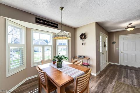 201 Westminster Way, Elyria, OH 44035 photo 4