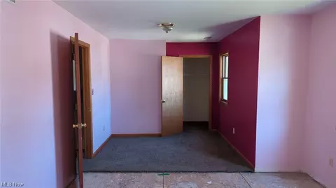 376 E Minor Ave, Akron, OH 44319 photo 7