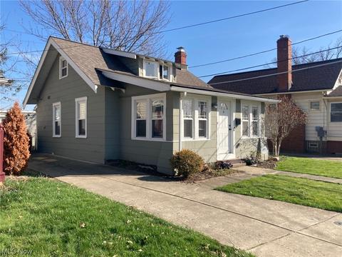 87 E 221, Euclid, OH 44123 photo 1