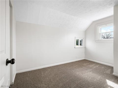 106 Alexander Dr, Elyria, OH 44035 photo 21