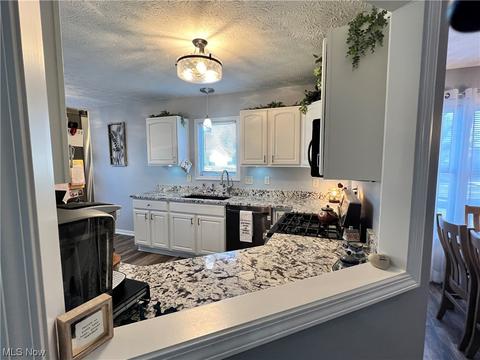 443 Stonehedge Dr, Elyria, OH 44035 photo 8