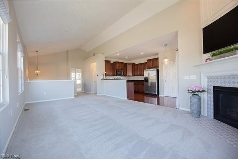 417 Stonehurst Dr, Copley, OH 44321 photo 9