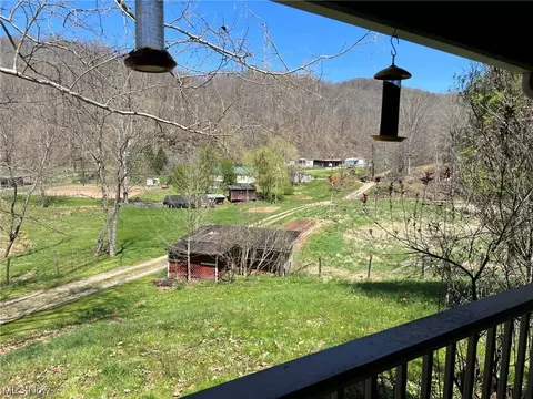 2575 Meadow Run Rd, Orma, WV 25268 photo 17